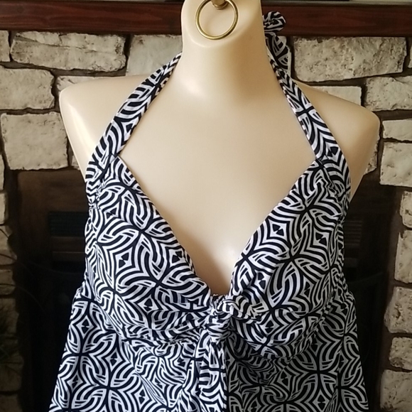NWOT Mossimo Tankini Top Plus Size - Picture 3 of 13